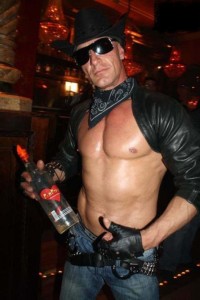 215560_165450446845036_5964311_n